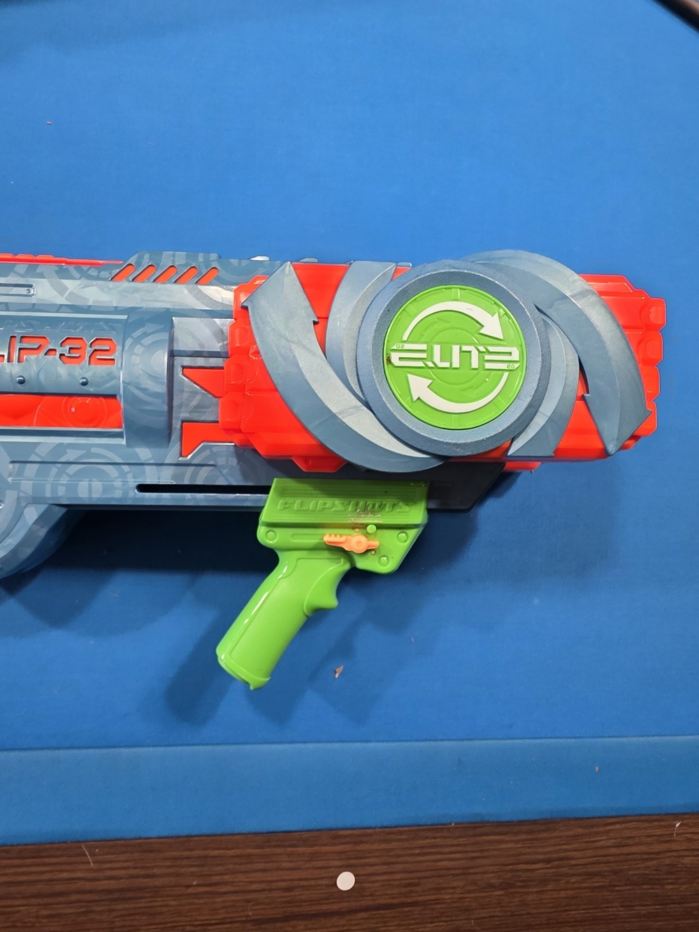 Nerf Elite Flip-32 Kids Blaster - Red, Gray & Green